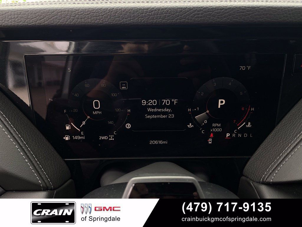 Used 2025 GMC Yukon Denali w/ Advanced Technology Package AWD/4WD image 15