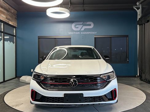 Used 2024 Volkswagen Jetta GLI 40th Anniversary Edition image 8