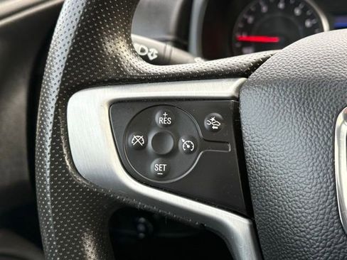 Used 2023 GMC Terrain SLE w/ Driver Convenience Package image 20