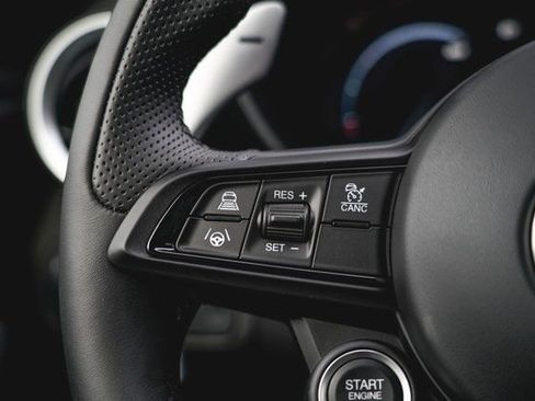 New 2025 Alfa Romeo Giulia AWD image 23