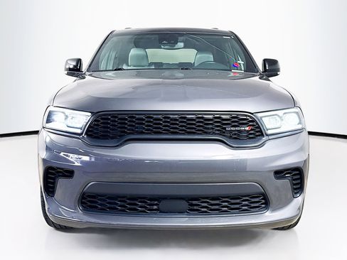 Used 2024 Dodge Durango GT RWD image 3