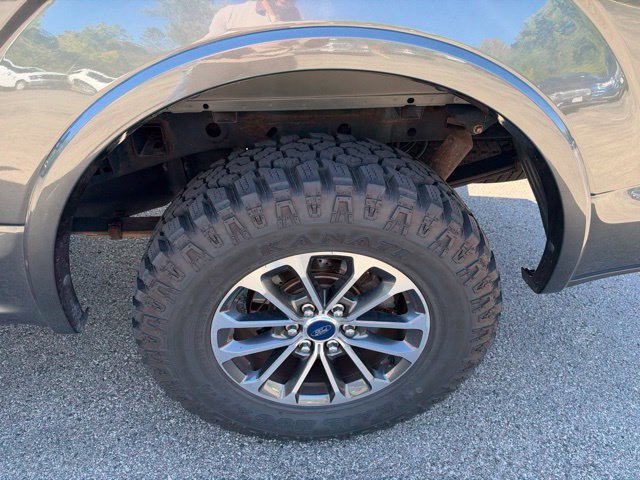 Used 2018 Ford F150 XLT w/ Equipment Group 302A Luxury AWD/4WD image 3