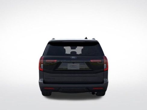 New 2026 Ford Expedition Platinum w/ Stealth Appearance Package AWD/4WD image 7