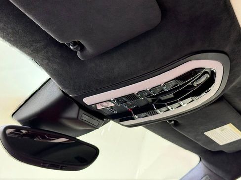 Used 2017 Porsche Macan Turbo image 54