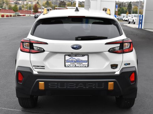 Used 2024 Subaru Crosstrek 2.5i Wilderness w/ Crosstrek Mirror Package image 7