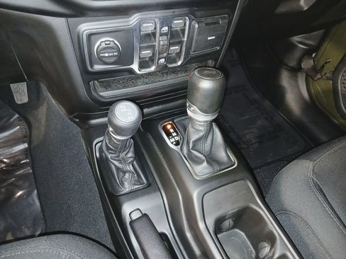 Used 2023 Jeep Wrangler Unlimited Sport w/ Sun And Sound Package AWD/4WD image 18