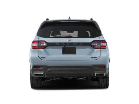 Used 2025 Honda Pilot Sport image 6