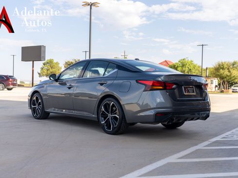 Used 2025 Nissan Altima 2.5 SR FWD image 4