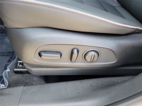 Used 2022 Chevrolet TrailBlazer RS w/ Sun and Liftgate Package FWD image 18
