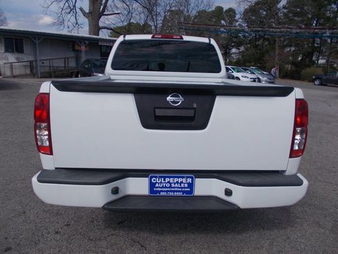 Used 2019 Nissan Frontier S image 4