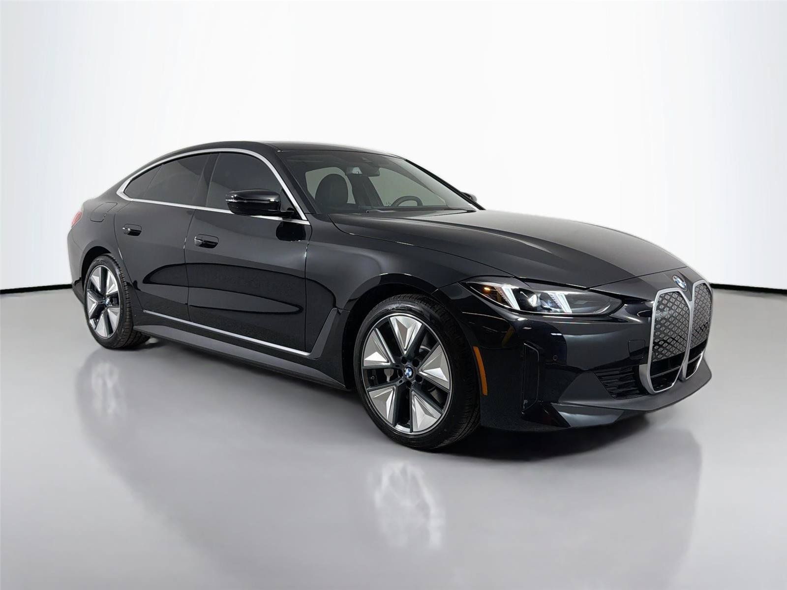 New 2026 BMW i4 xDrive40i AWD/4WD image 6