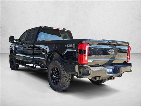 Used 2023 Ford F250 XLT w/ Black Appearance Package AWD/4WD image 7