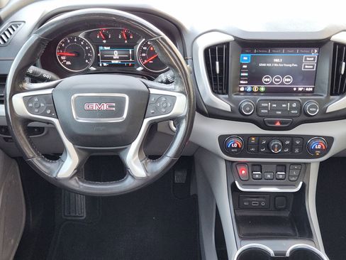 Used 2018 GMC Terrain SLT w/ Preferred Package image 29