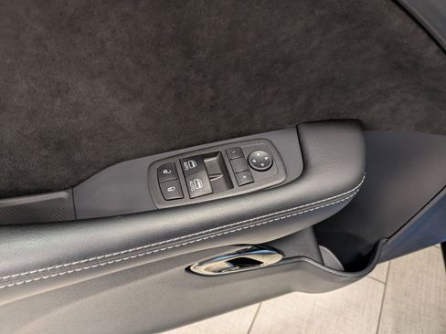 Used 2023 Dodge Challenger SRT Hellcat image 16