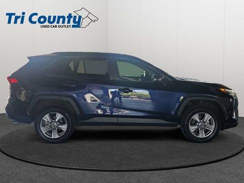 Certified 2025 Toyota RAV4 XLE AWD/4WD image 8