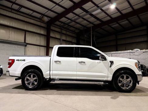 Used 2021 Ford F150 Lariat w/ Max Trailer Tow Package AWD/4WD image 4