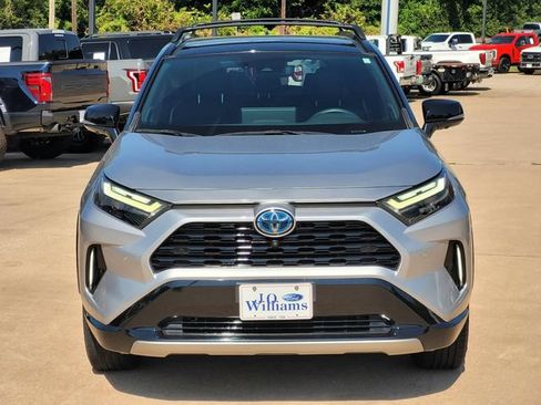 Used 2023 Toyota RAV4 XSE AWD/4WD image 2