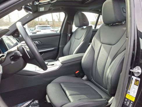 Used 2021 BMW 330i xDrive Sedan w/ Premium Package image 11