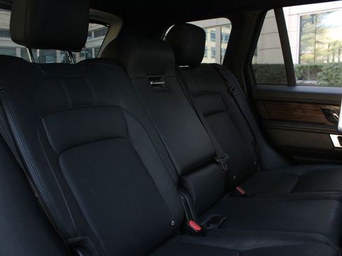 Used 2018 Land Rover Range Rover Supercharged image 23