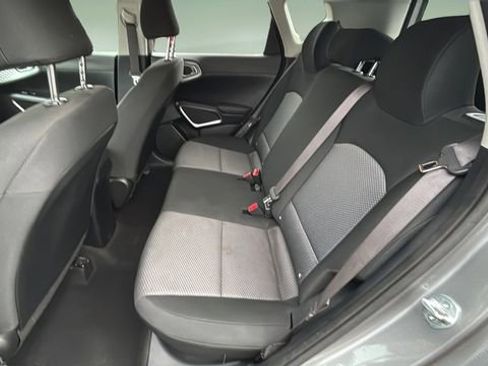 Used 2023 Kia Soul LX w/ Option Group 015 image 19