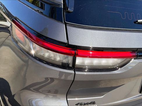 New 2025 Jeep Grand Cherokee Laredo image 14