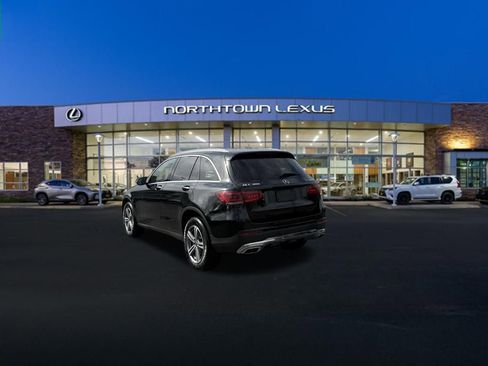 Used 2021 Mercedes-Benz GLC 300 4MATIC image 21