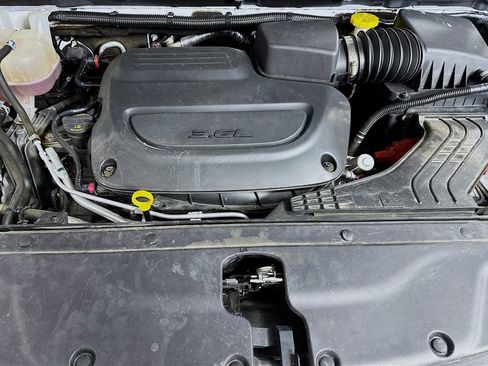 Used 2024 Chrysler Pacifica Limited w/ S Appearance Package image 39