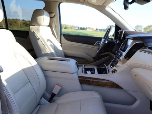Used 2017 GMC Yukon Denali w/ Open Road Package image 15