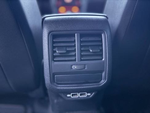 Used 2020 Volkswagen Passat 2.0T SE image 42