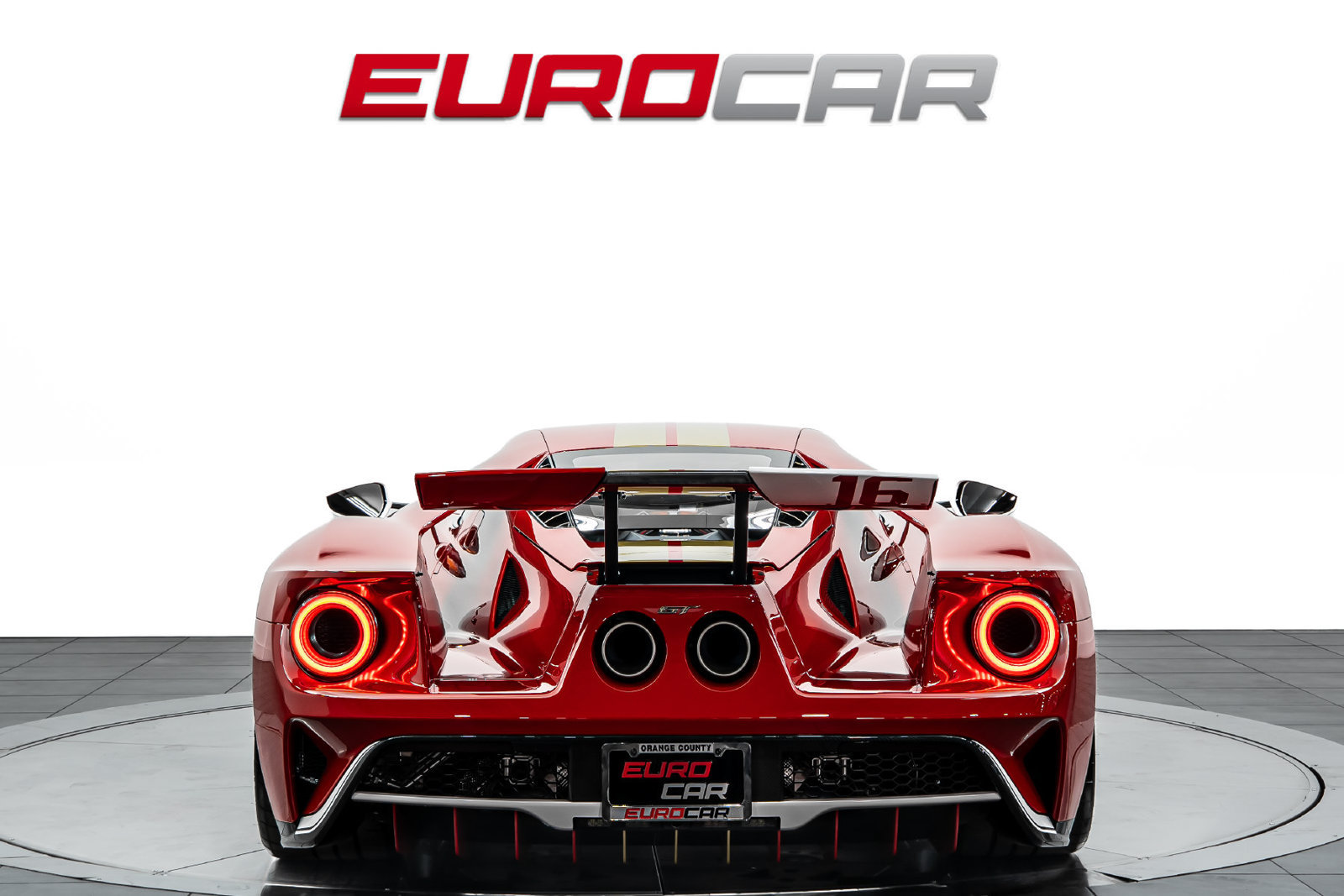 Used 2022 Ford GT Heritage Edition RWD image 4
