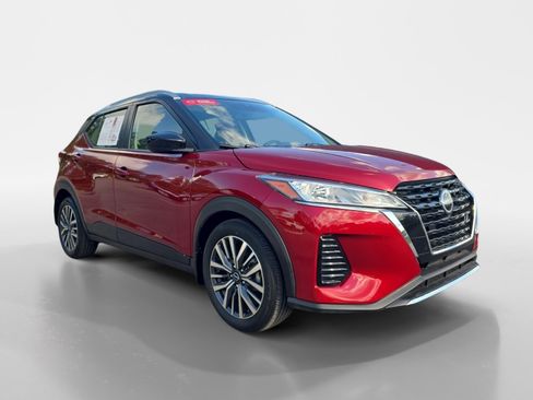 Certified 2024 Nissan Kicks SV FWD image 7