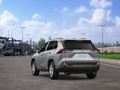 New 2025 Toyota RAV4 XLE image 7