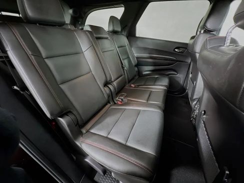 Used 2025 Dodge Durango GT image 30