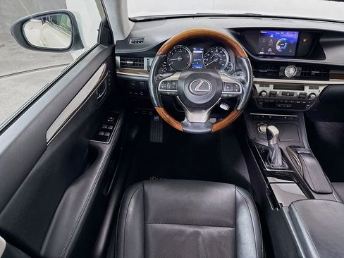 Used 2017 Lexus ES 350 Base image 24