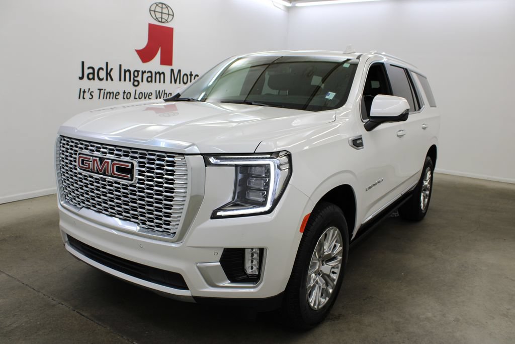 Used 2024 GMC Yukon Denali AWD/4WD image 2