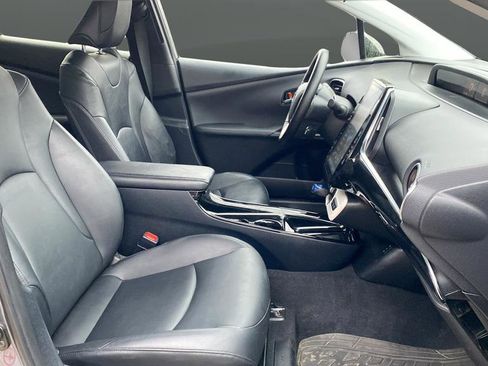 Used 2017 Toyota Prius Prime Premium w/ Carpet Mat Package image 20