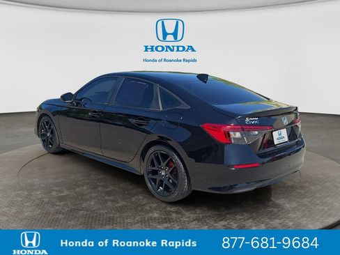 Used 2024 Honda Civic Sport image 3