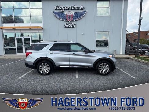 Certified 2021 Ford Explorer Limited w/ Equipment Group 301A AWD/4WD image 1