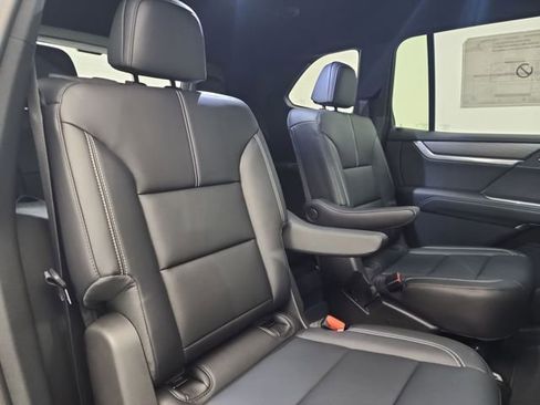 New 2026 GMC Acadia Elevation w/ Black Edition image 32