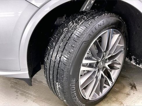 Used 2025 Acura MDX w/ Advance Package image 34