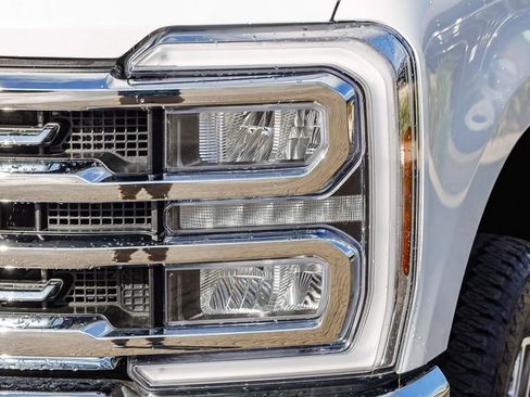 Used 2024 Ford F250 Lariat image 5