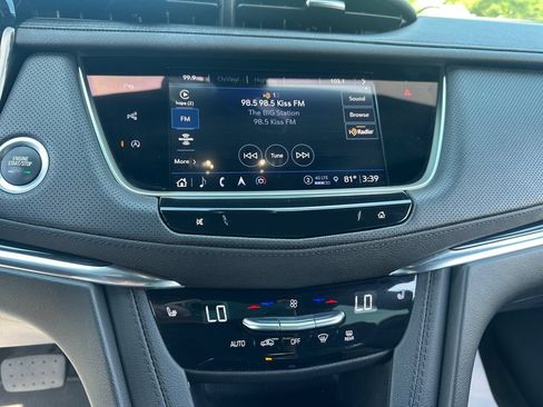 Used 2023 Cadillac XT5 Premium Luxury w/ Technology Package AWD/4WD image 18