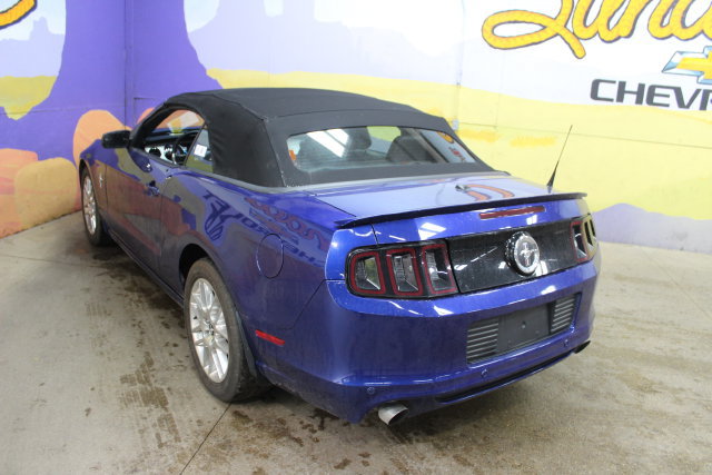 Used 2013 Ford Mustang Premium RWD image 6