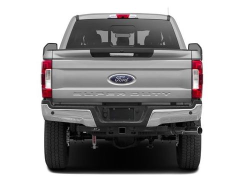 Used 2017 Ford F250 XLT AWD/4WD image 5