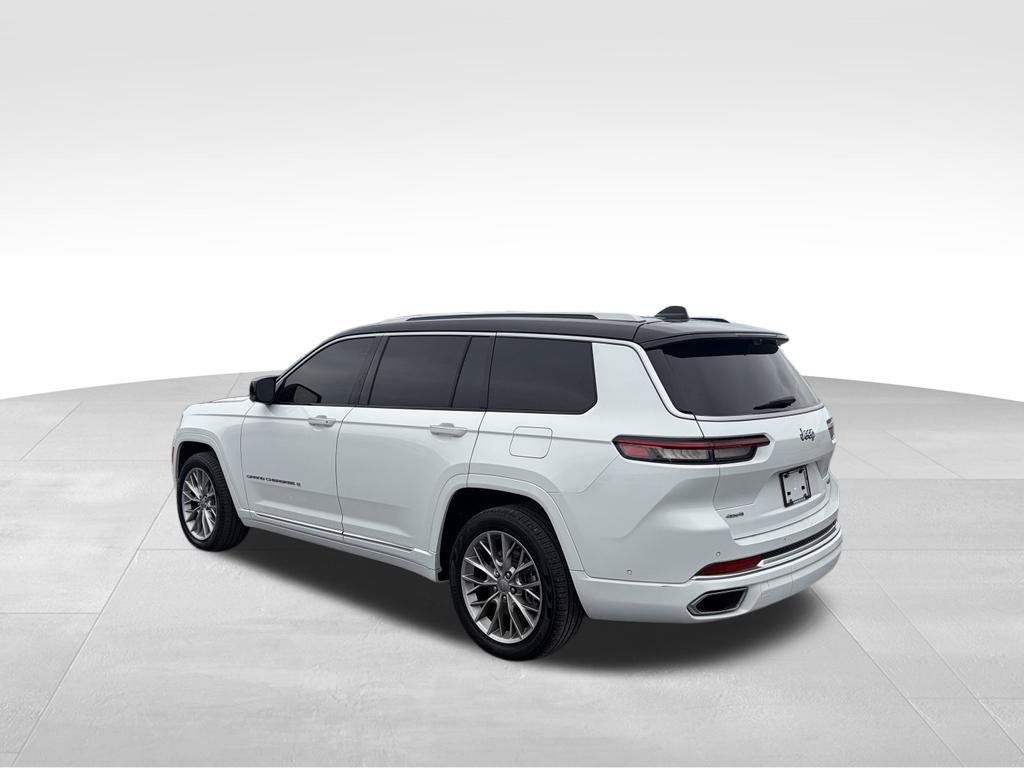 Used 2024 Jeep Grand Cherokee L Summit w/ Advanced Protech Group IV AWD/4WD image 18