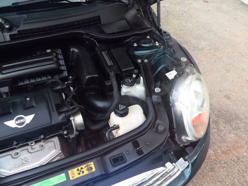 Used 2010 MINI Cooper Convertible FWD image 35