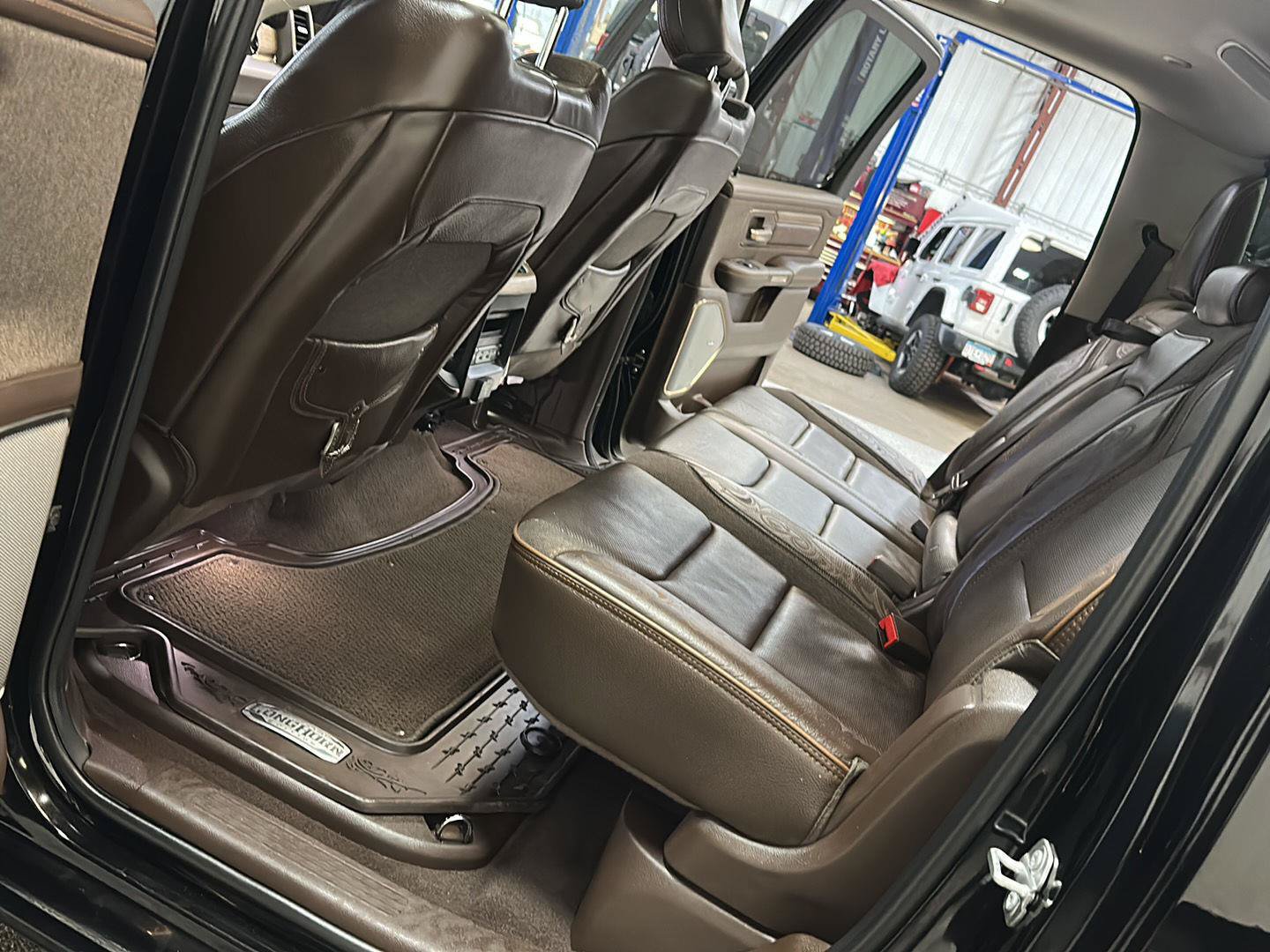 Used 2025 RAM 1500 Limited AWD/4WD image 29