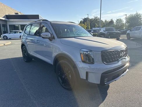 Certified 2024 Kia Telluride SX Prestige X-Line AWD/4WD image 3
