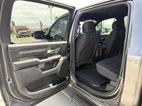 New 2026 RAM 1500 Express AWD/4WD image 8