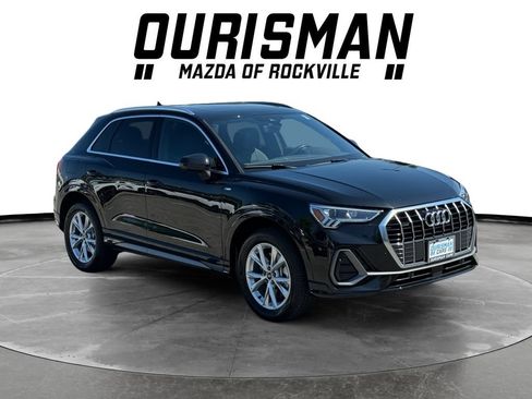 Used 2024 Audi Q3 2.0T Premium AWD/4WD image 1
